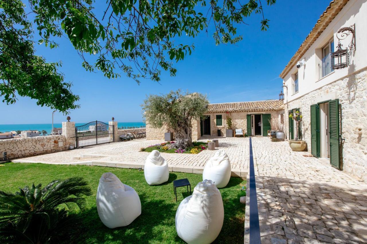 Poggio Leano Boutique Hotel Доналуката Екстериор снимка