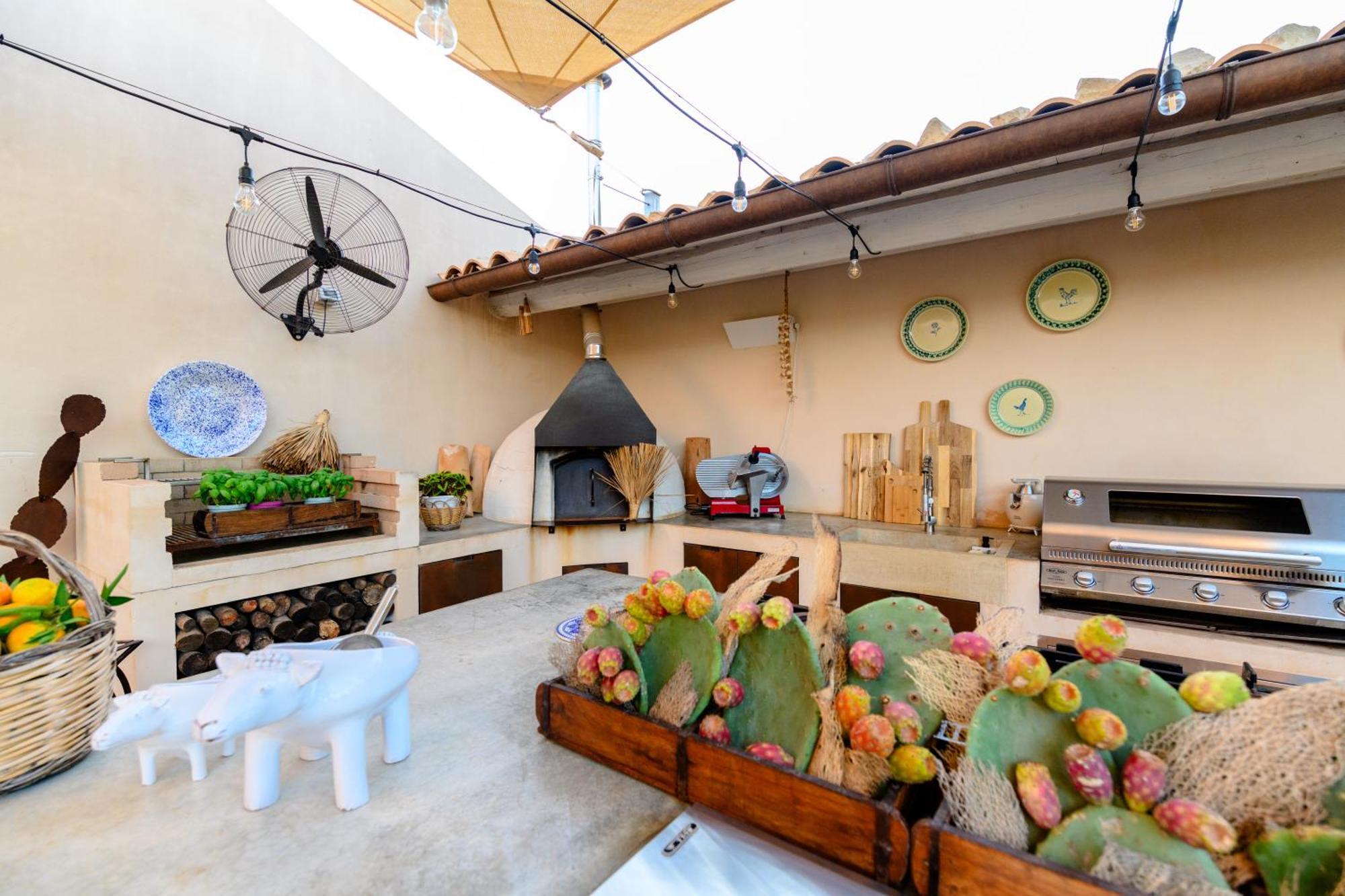 Poggio Leano Boutique Hotel Доналуката Екстериор снимка