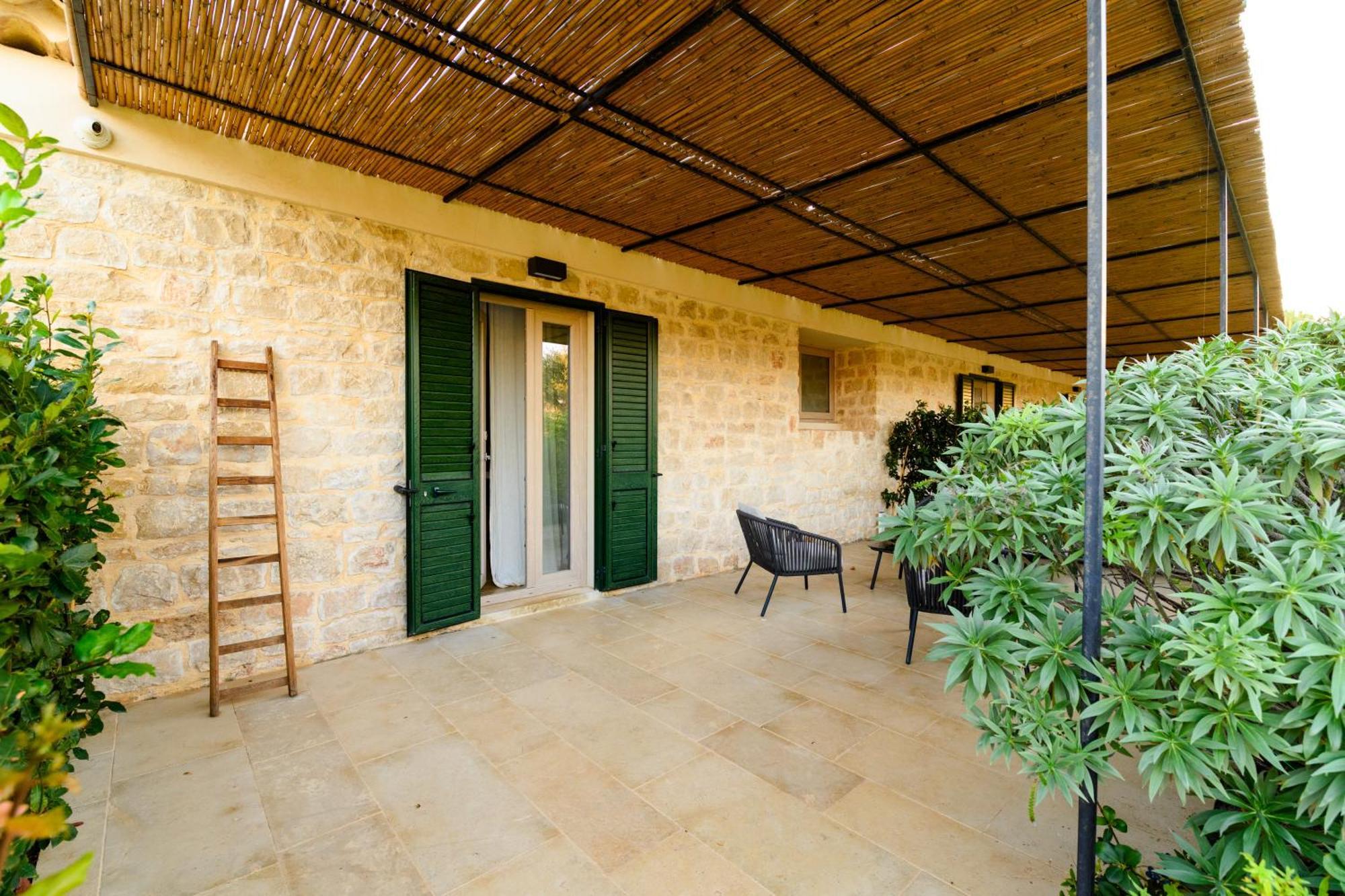 Poggio Leano Boutique Hotel Доналуката Екстериор снимка