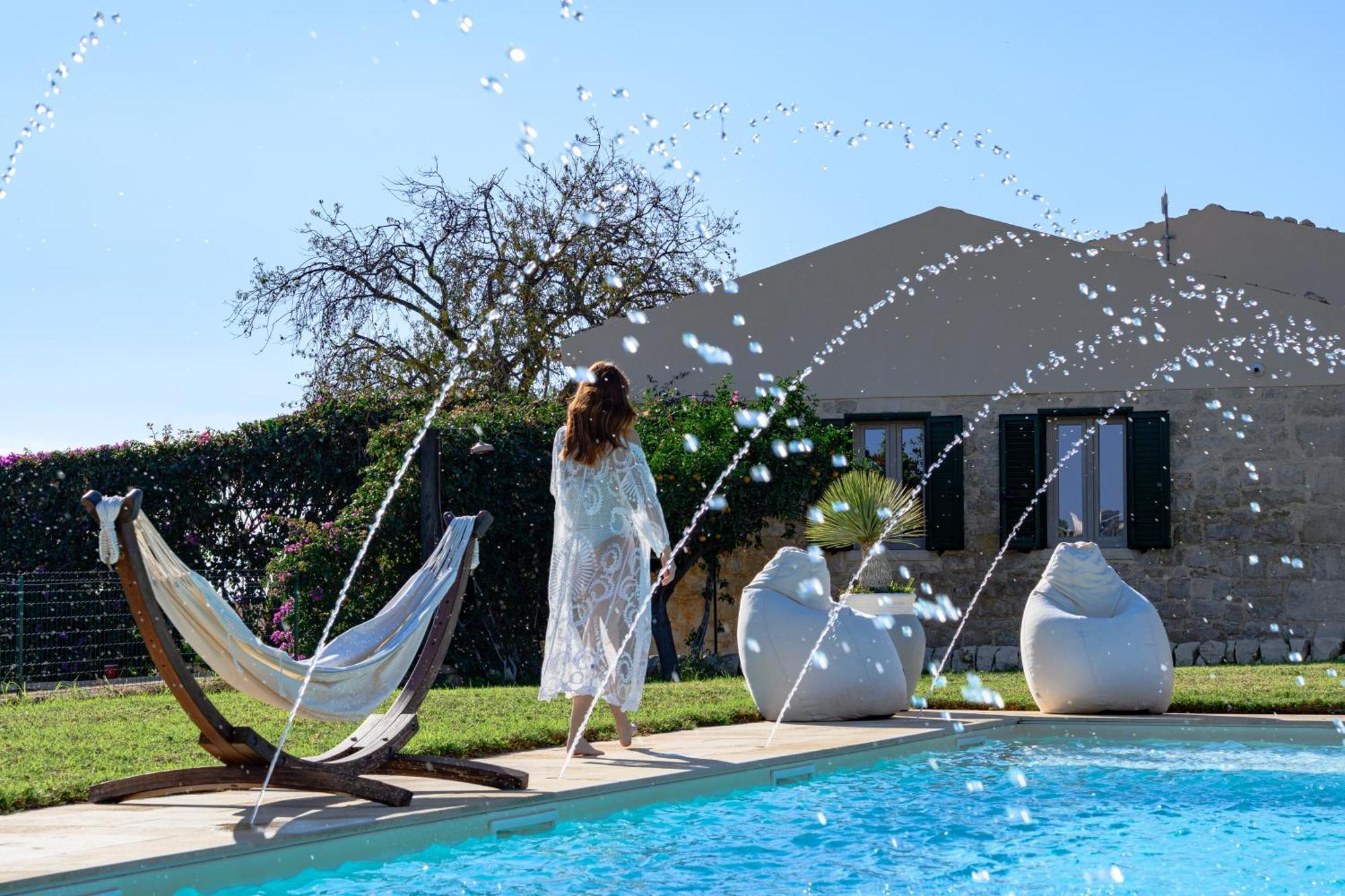 Poggio Leano Boutique Hotel Доналуката Екстериор снимка