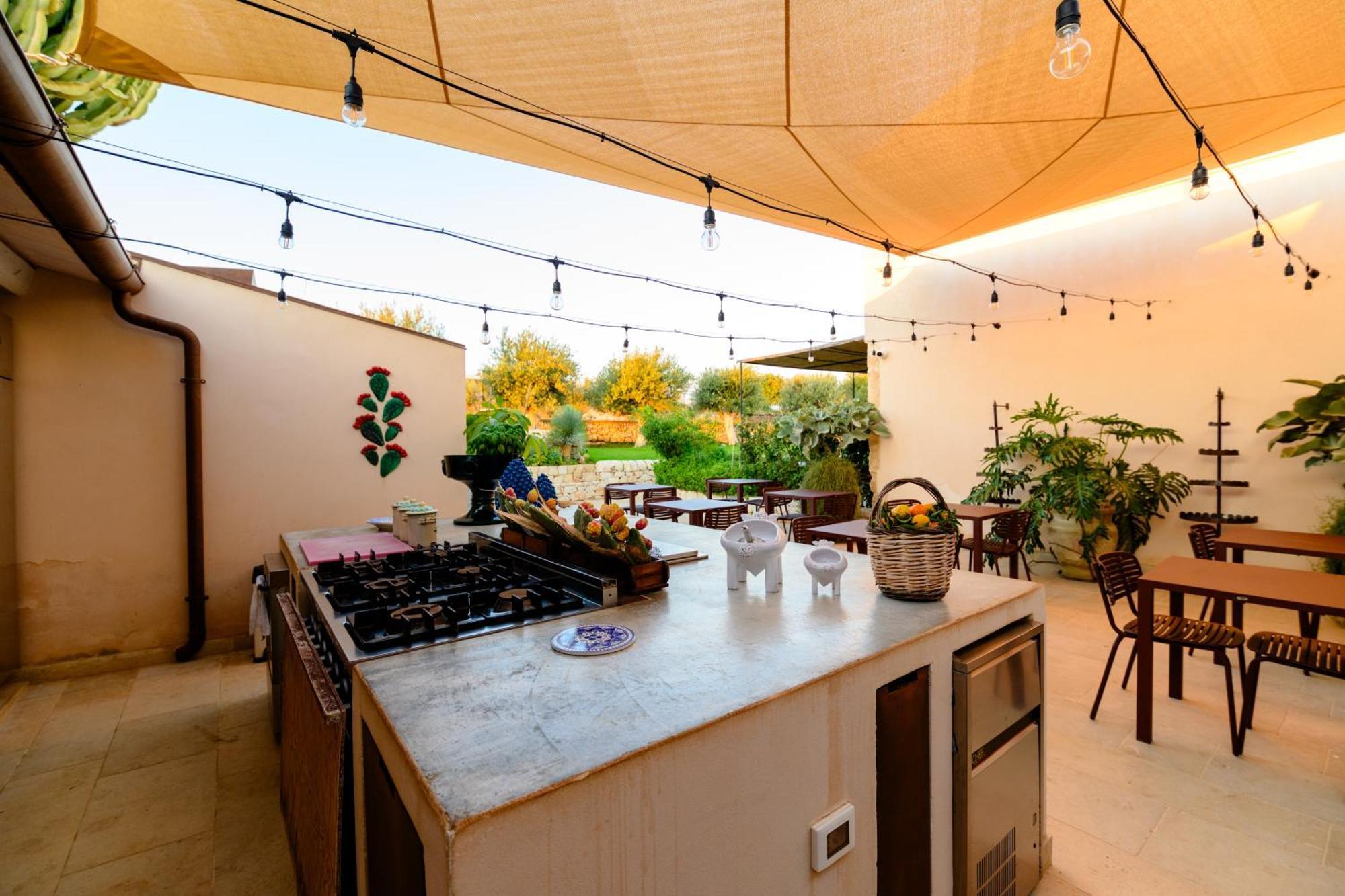 Poggio Leano Boutique Hotel Доналуката Екстериор снимка