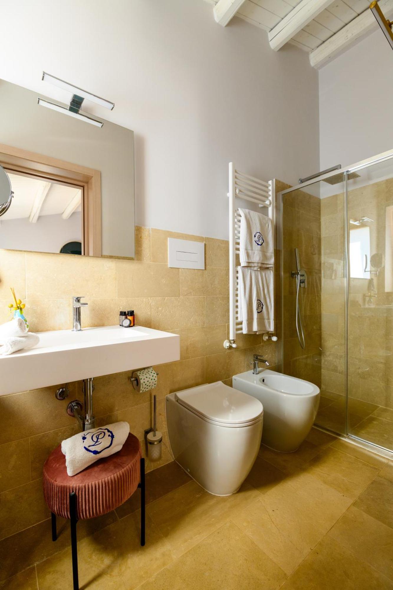 Poggio Leano Boutique Hotel Доналуката Екстериор снимка